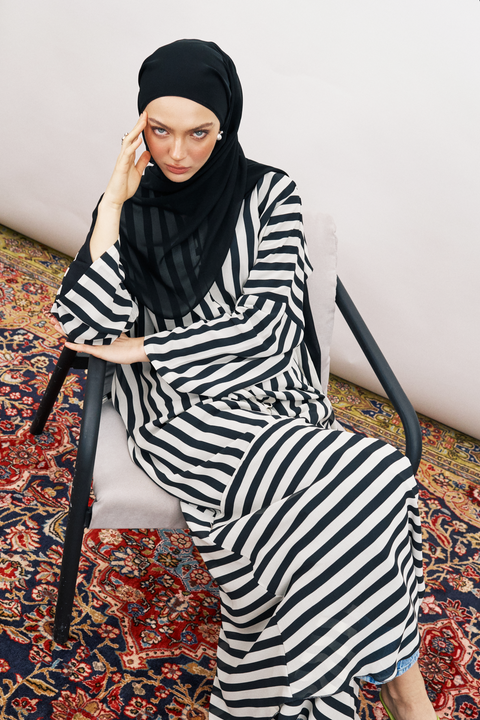 Dilshad Chiffon Stripes Abaya in Black