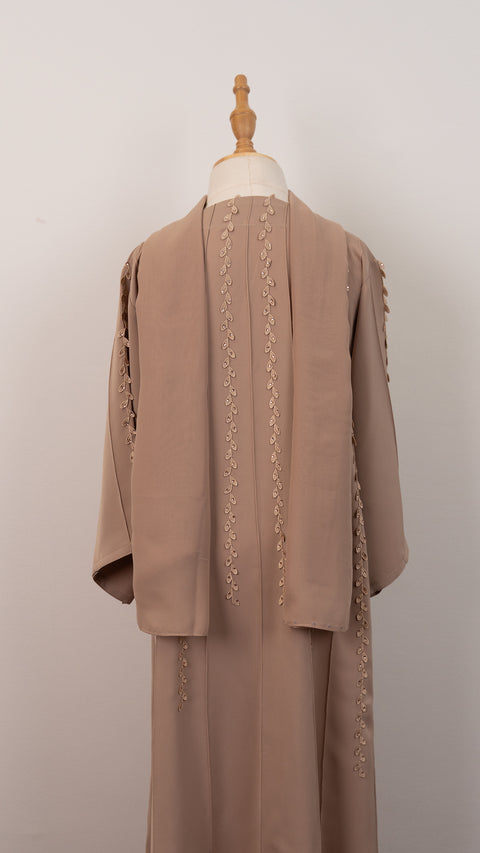 Korean Nidha Elfani Beige Mini Abaya