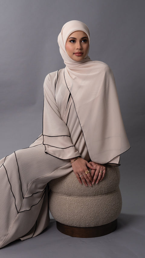 Korean Zoom Muscat Ecru Abaya