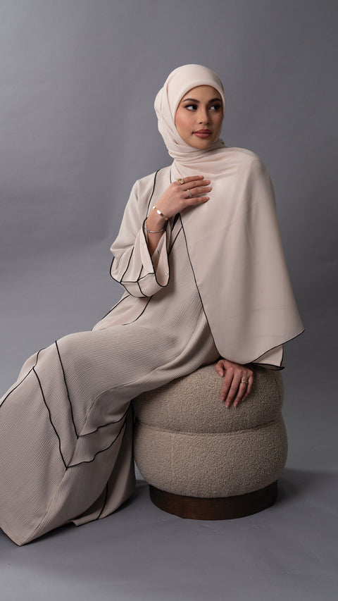 Korean Zoom Muscat Ecru Abaya
