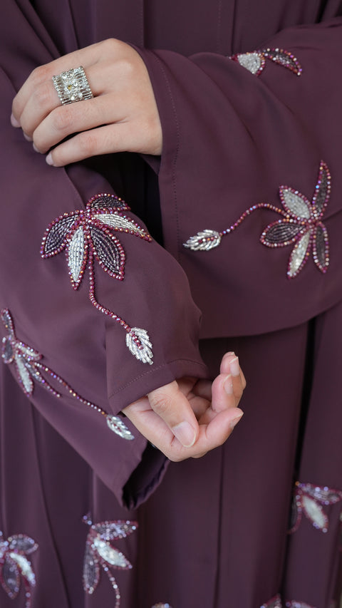 Alcazar Wine Grape Abaya