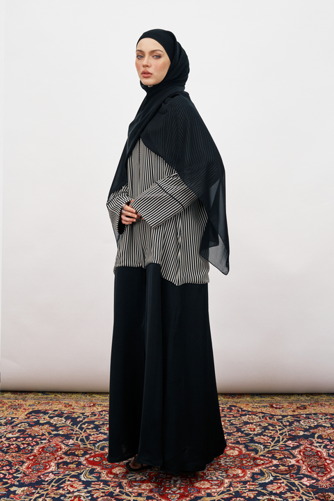 Diyan Chiffon Stripes Abaya in Black