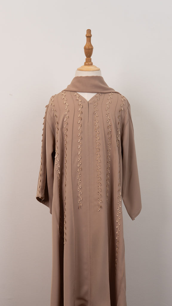 Korean Nidha Elfani Beige Mini Abaya