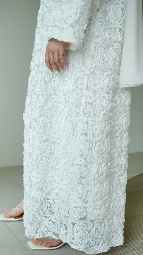Ferghana Cloud White Abaya