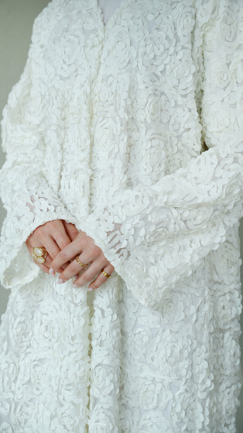 Ferghana Cloud White Abaya