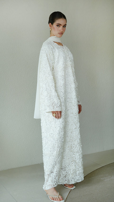 Ferghana Cloud White Abaya