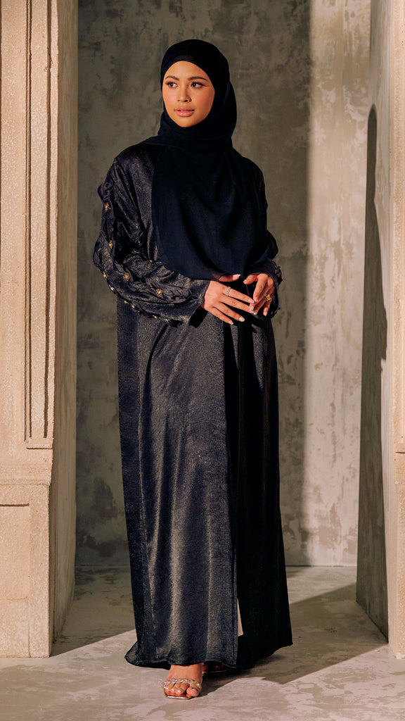 Crushed Silk Organza Giralda Obsidian Gold Abaya