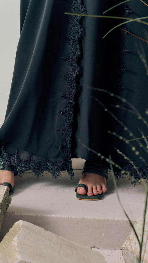 Kayangan Adalar Forest Wood Abaya