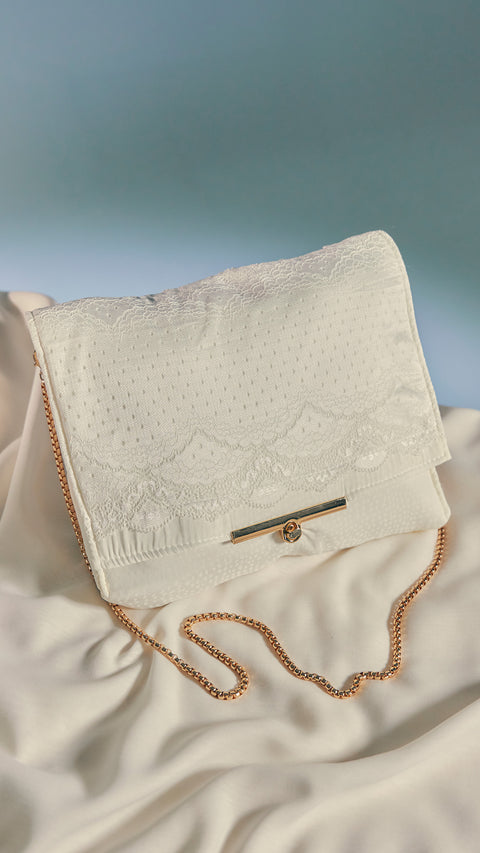Libyè Pearl White Telekung