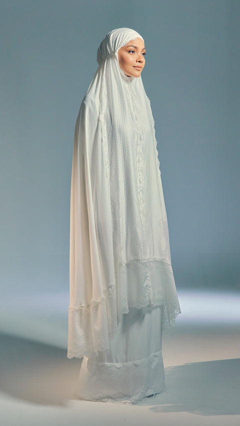 Libyè Pearl White Telekung