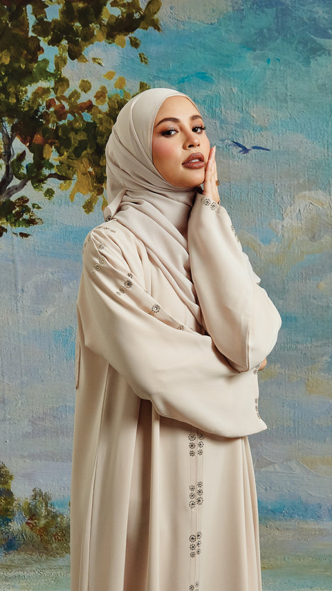 Mahnoor Ecru Abaya