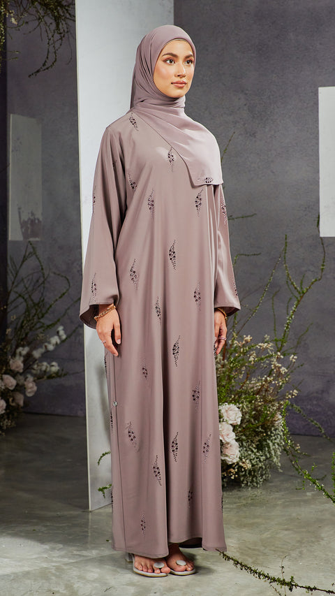 Nashwa Wood Rose Abaya