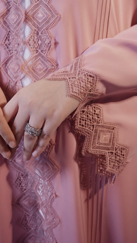 Salmiya Frosting Pink Abaya