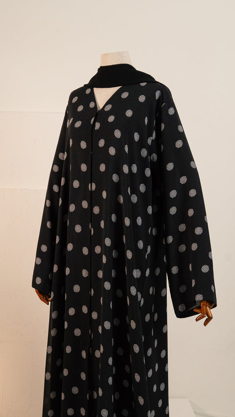Tarhana Black Abaya