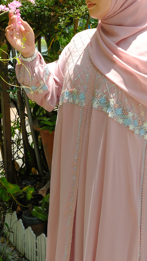 Zinnia Raspberry Cream Abaya by Guzel Kismet