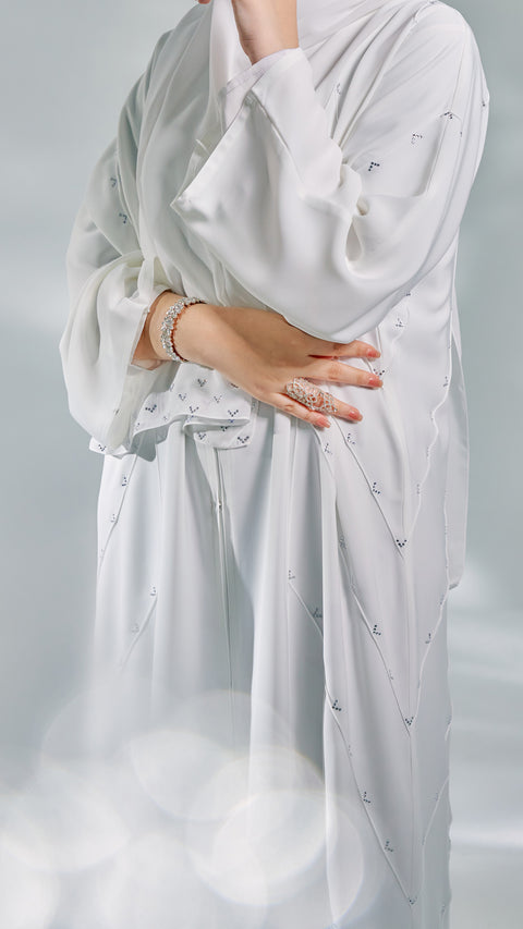 Irdina Frost White Abaya