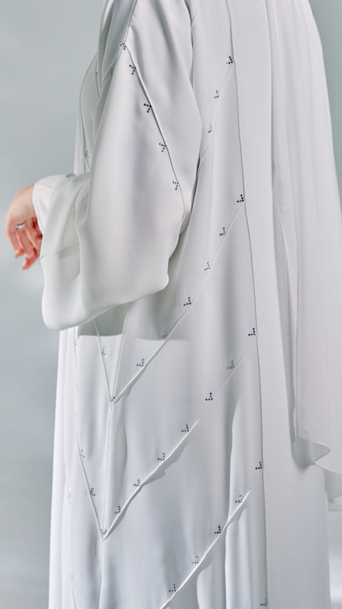 Irdina Frost White Abaya