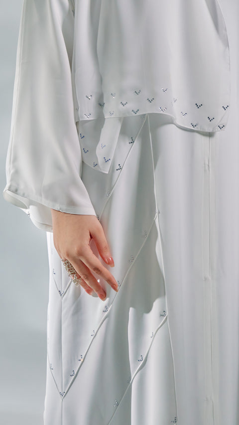 Irdina Frost White Abaya